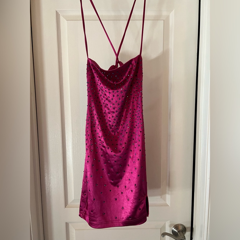 Windsor Hot Pink with Blue Accent